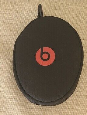 Beats by Dre Black Carry Case with Red Logo